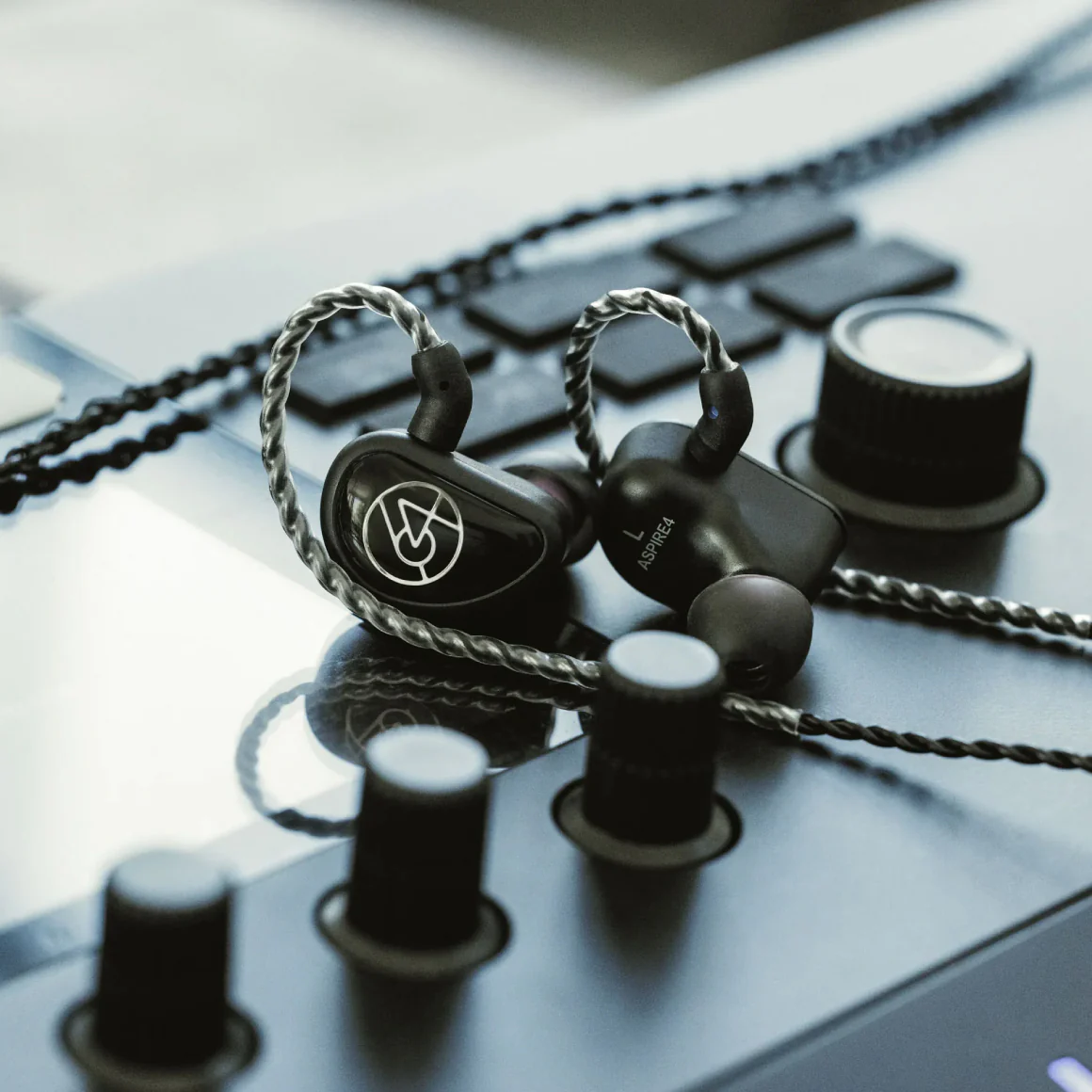 64 Audio - Aspire 4 - Image 17