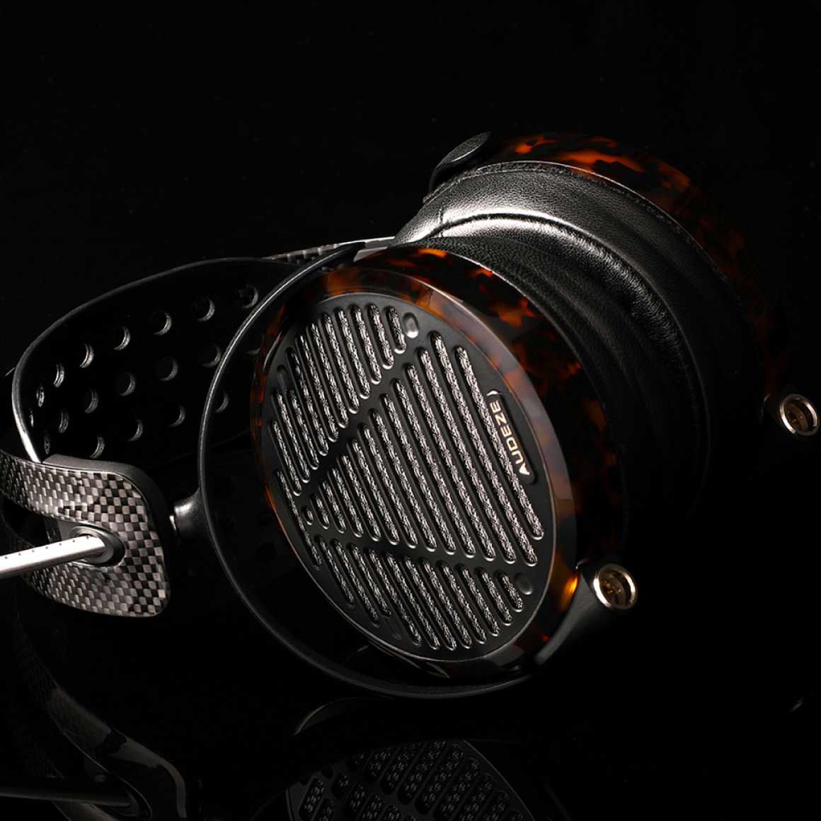 Audeze - LCD-5 - Image 14