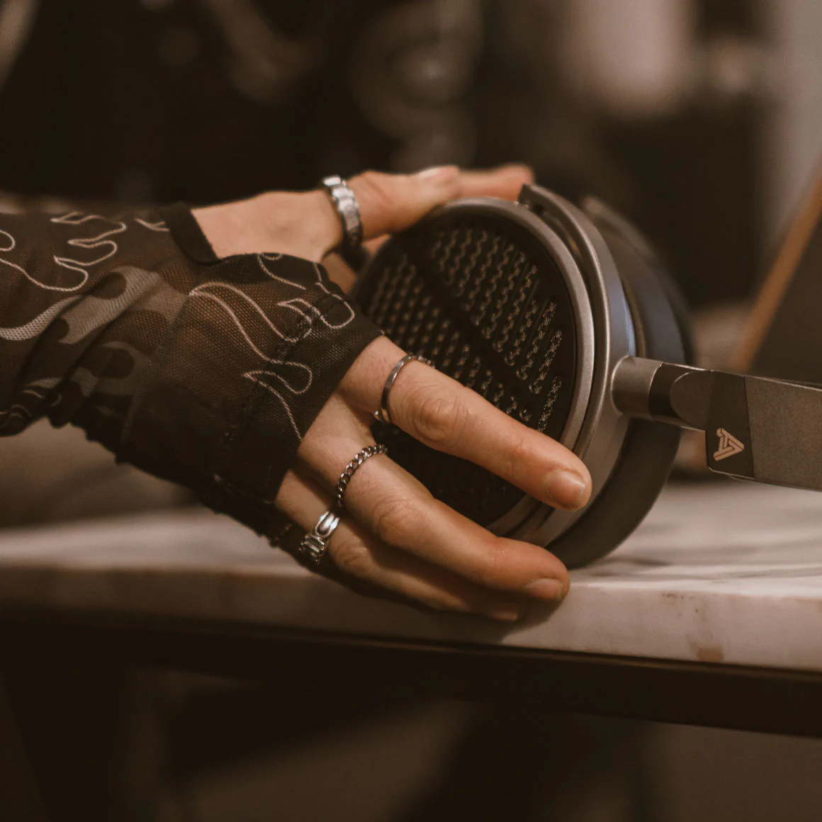 Audeze - MM-100 - Image 8