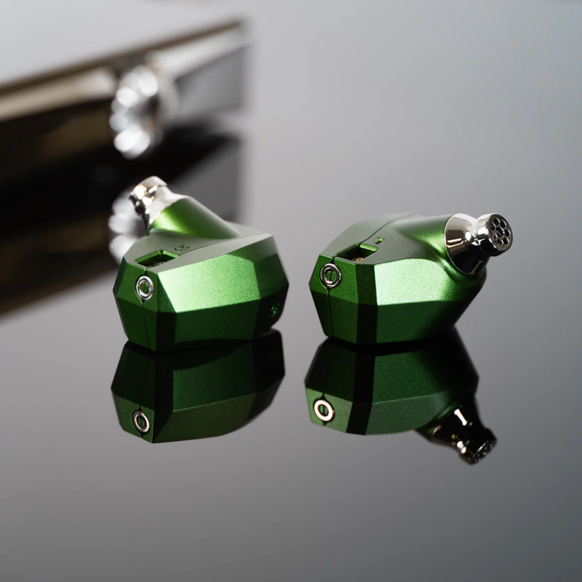 Campfire Audio - Andromeda 10 - Image 17