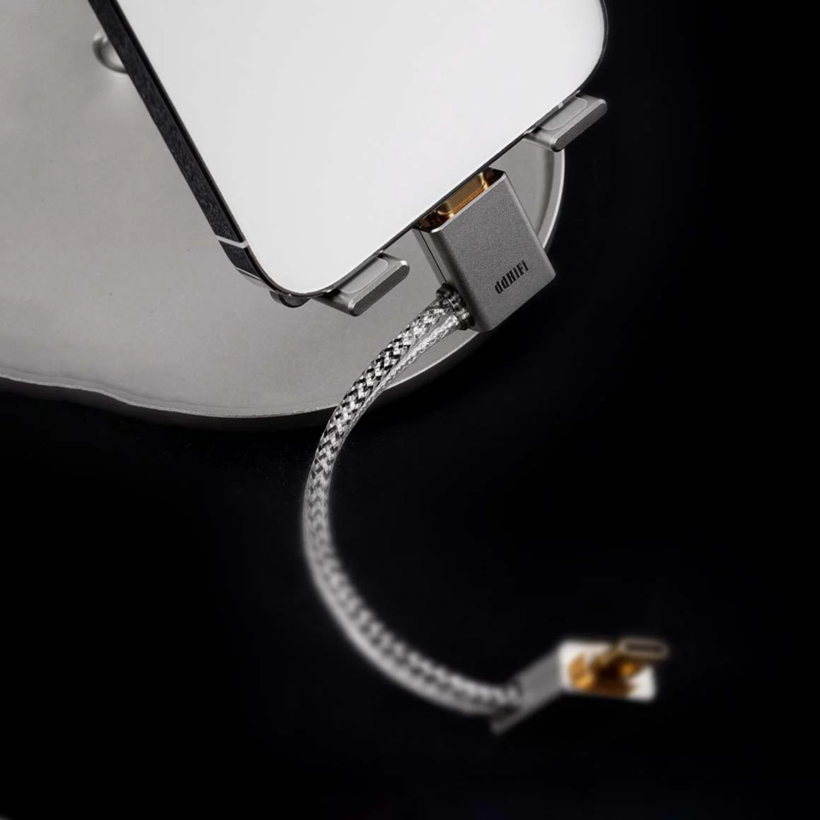 ddHiFi - MFi09L L-shaped OTG Cable - Image 4