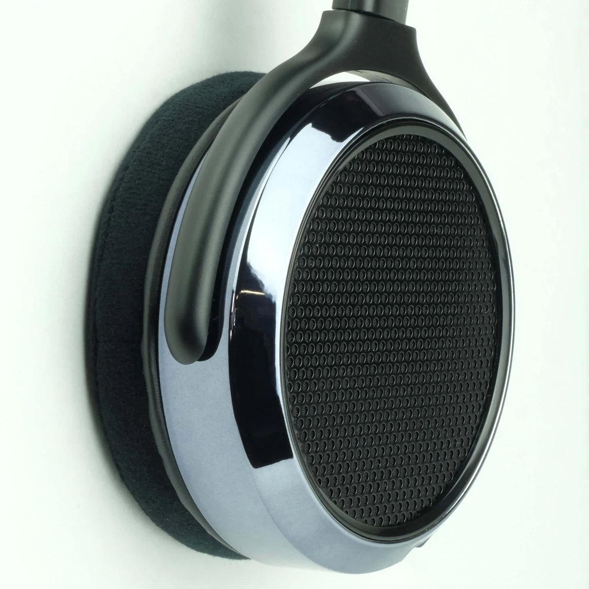 Dekoni Audio - Elite Velour Earpads for HiFiMan HE Series - Image 5