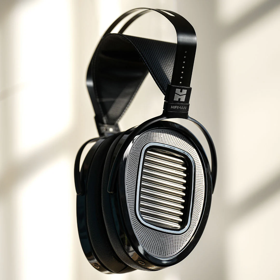 HiFiMAN - Arya Unveiled - Image 11
