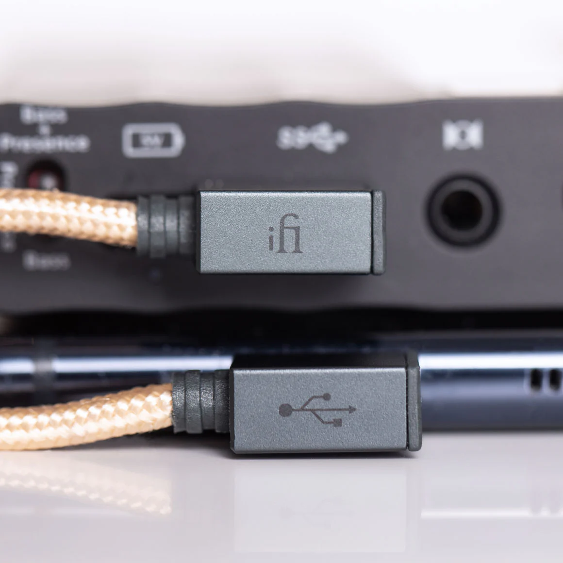 iFi Audio - 90 Degree Type-C OTG Cable - Image 7