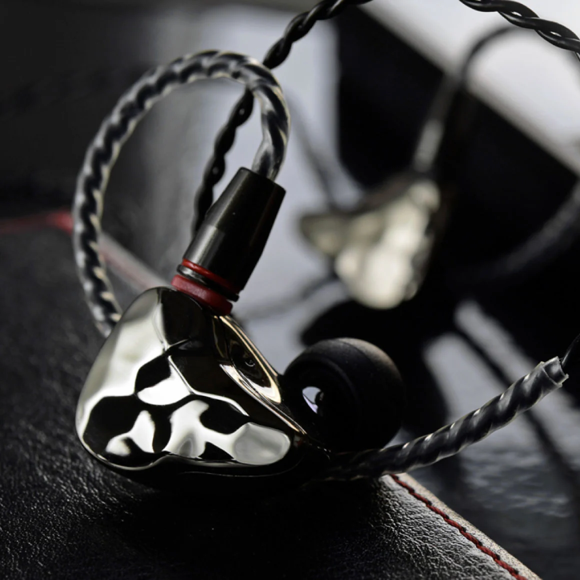 IKKO - OH10 Obsidian - Image 15
