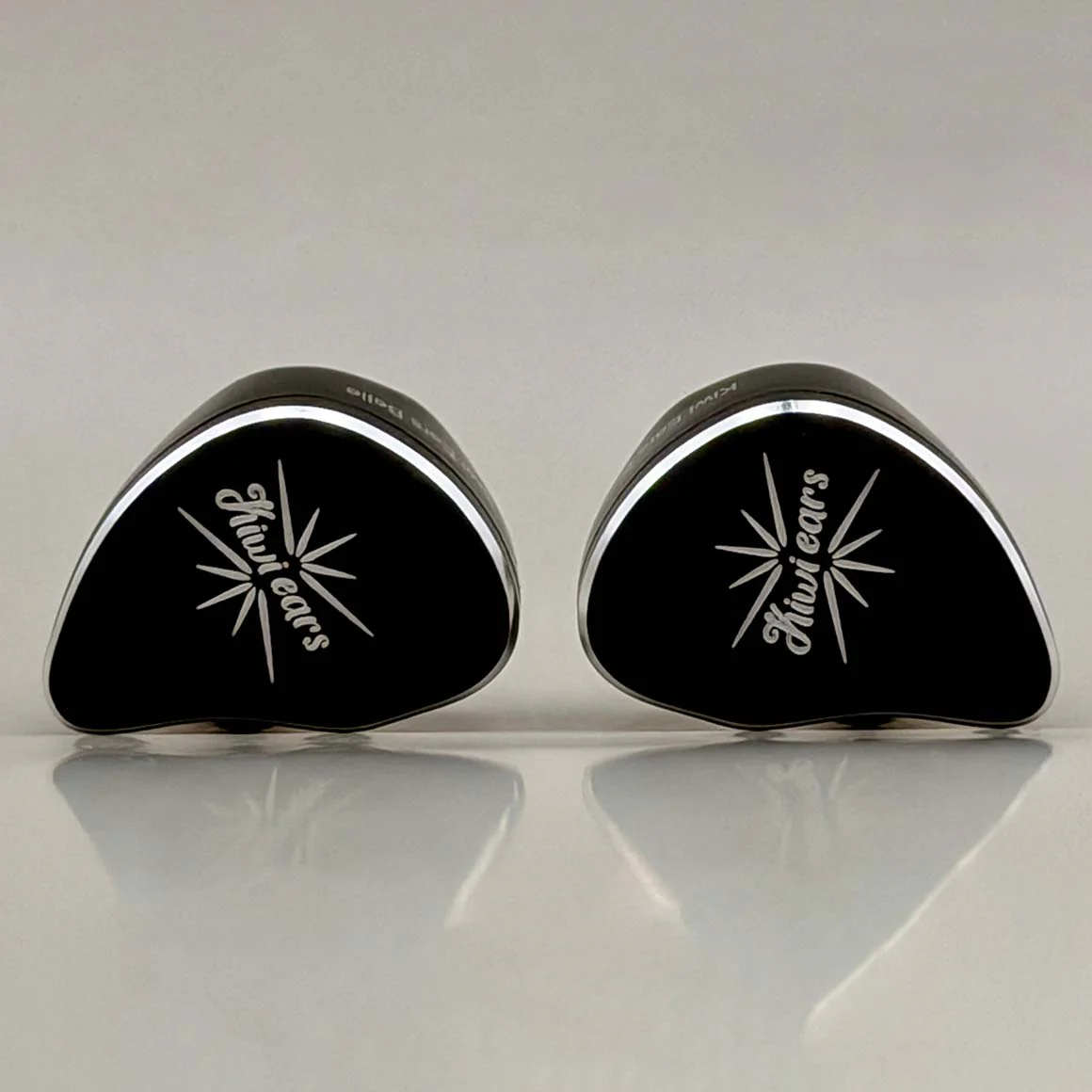 Kiwi Ears - Belle - Image 3