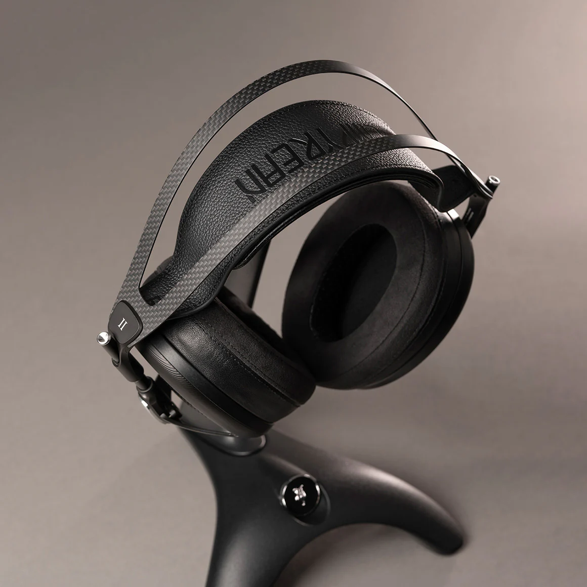Meze - Manta Headphone Stand - Image 17