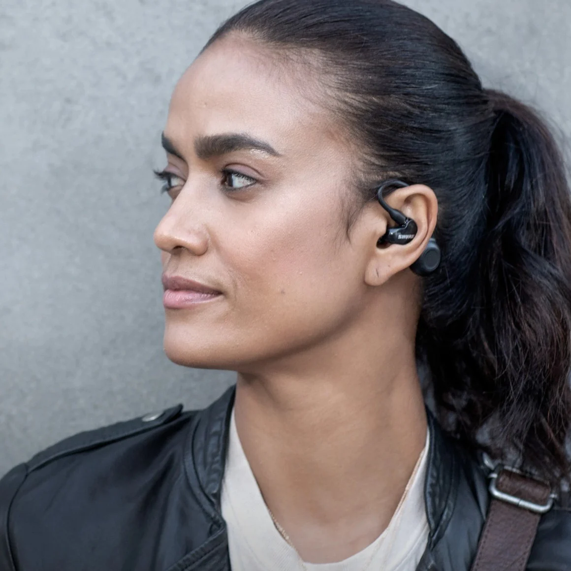 Shure - AONIC 215 True Wireless Gen 2 - Image 4