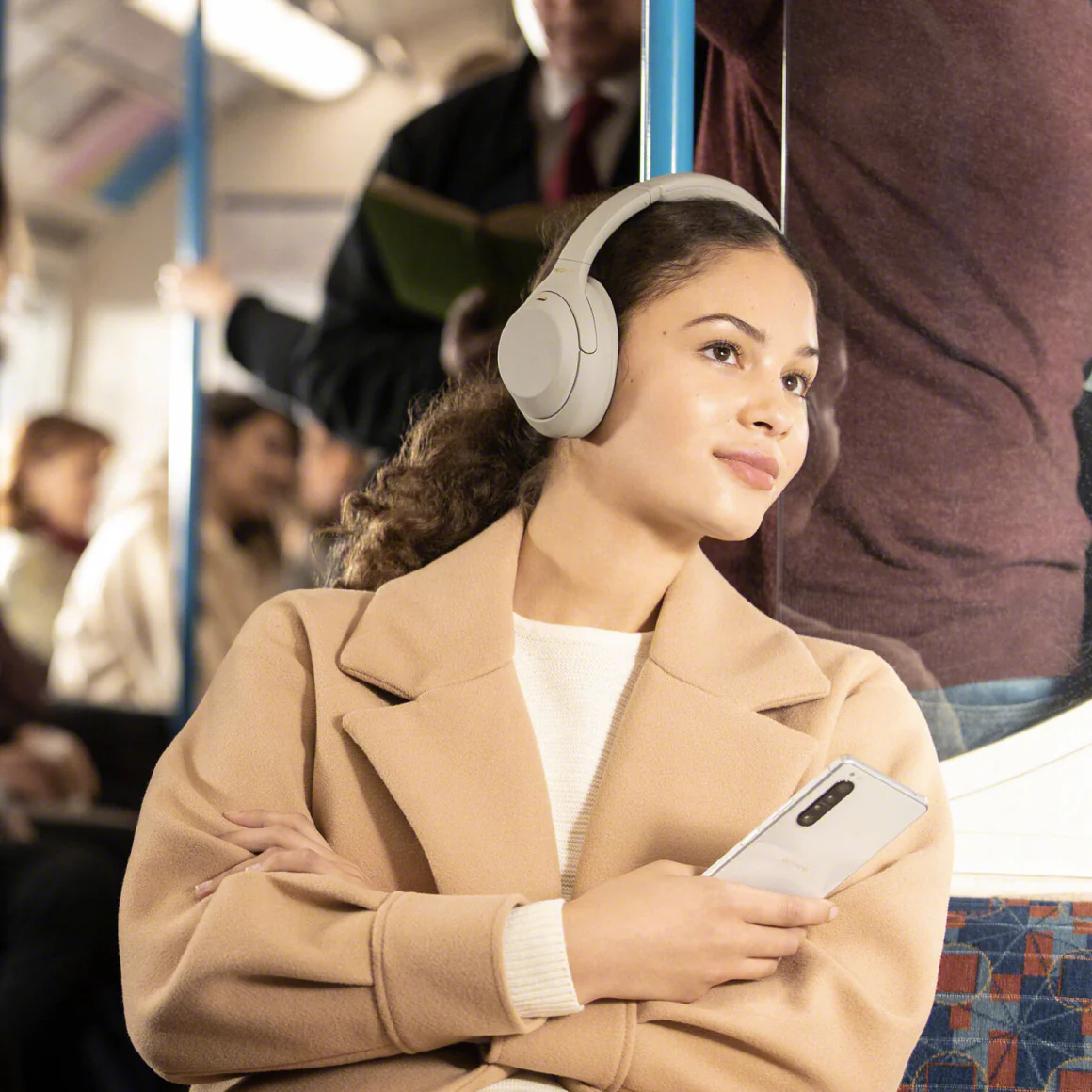 Sony - WH-1000XM4 - Image 26